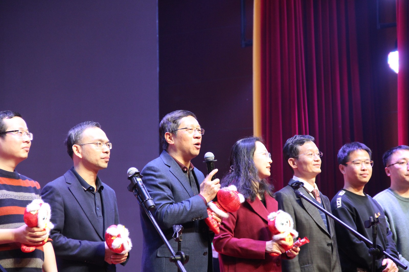 6-教师送祝福.JPG